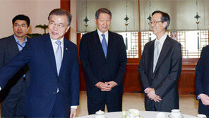 문재인 대통령-트럼프 30일 정상회담… [1]사드-FTA 우회하고 [2]개인 스토리로 어필해 [3]우정 쌓아라 