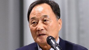 김호곤 “축구대표 새 감독, 소통 능력 보겠다”