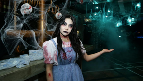 디아블로 III, '강령술사의 저택'..'유령 배우들의 연기에 놀라고 선물에 환호하고'