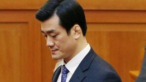 “주사 아줌마, 들어가십니다” 이영선, 1심서 징역 1년…법정 구속