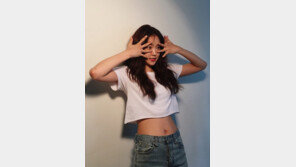 “다이어트 자극짤”…손나은, 걸그룹 ‘몸매대장’ 다운 허리 라인