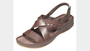 [2017 상반기 히트상품] 디자인·실용성 ‘두 토끼’ 잡은 컴포트 샌들