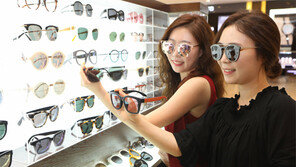 “선글라스도 한류바람 기대하세요”