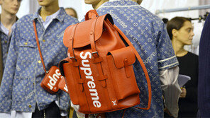 [단독]루이뷔통-슈프림 협업매장 韓상륙