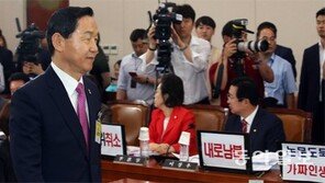 野 “김상곤 논문 베끼기 수준”… 김상곤 “당시 기준으론 잘못 없다” 