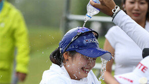 여고생이 ‘지현 돌풍’ 잠재웠다