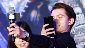 [동아포토]톰 홀랜드 ‘장난끼 넘치는 스파이더맨’