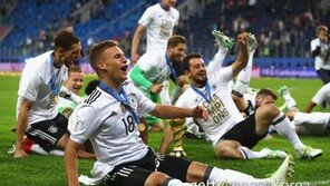 [통신원 리포트] ‘평균 연령 24세’ 독일축구 황금세대, 컨페드컵 들다