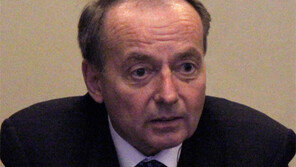 만트럭버스코리아 막스 버거 대표 “한국, 친환경 상용차의 격전지… 2층버스 이어 ‘3門버스’ 내놓겠다”