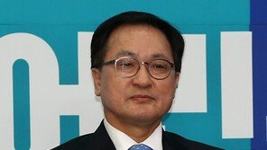 유영민, 위장전입 논란 부인…“농지 전용은 사과, 법 몰라 위법행위”