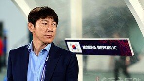신태용 감독의 제1과제, 불신 걷어내고 ‘원팀’으로 묶어라