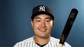 최지만, 박찬호 이어 두 번째로 양키스 줄무늬유니폼 입는다