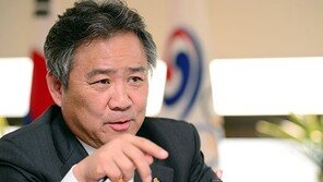 이기흥 대한체육회장 “북한 올림픽 참가 확정이 우선”