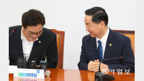 취임식서 ‘촛불혁명’ 강조한 김상곤