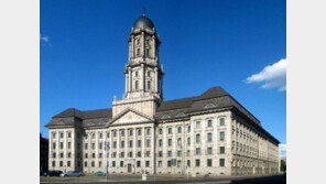 통독 협상 이뤄진 베를린 옛 시청사서 연설