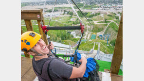 [토요화제]지프라인이 된 스키점프대… 명물로 키운 ‘캘거리의 상상력’