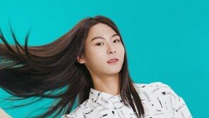 ‘프듀2’ 출신 장문복, 헤어팩 모델 발탁…‘전지현 뺨치는 머릿결’