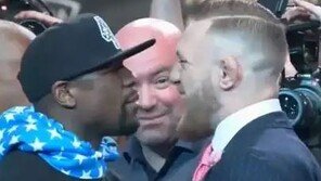 메이웨더 “맥그리거 800만불 버는 주제에 나를 상대? 욕심이 지나쳐”