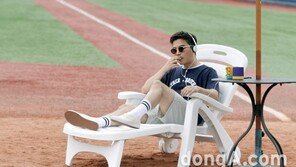 [동아포토]지조 ‘야구장 바캉스’