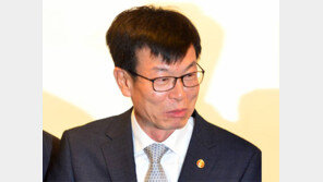 김상조 “丙 괴롭히는 乙 되지않게 中企가 윤리모범 보여야”