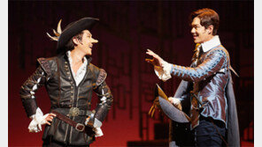 귀는 즐거운데… 강렬한 ‘한방’이 없어