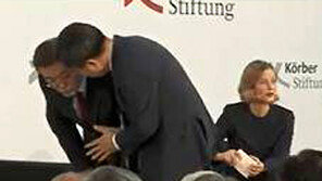 ‘베를린 동문서답’ 긁어부스럼 만든 김동연 경제부총리