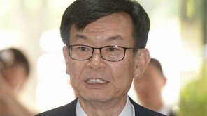 삼성 지배구조 문제점 지적한 김상조, “모두가 아는 팩트” 근거는 제시 안해