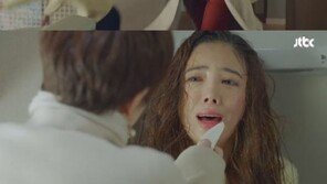 “뺨 때리고, 물 뿌려”…‘품위있는 그녀’ 김선아, 이태임 불륜 응징