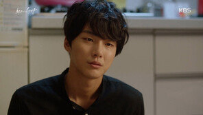 [백솔미의 레알 대사빨] 최고의 한방 “하고 싶은 대로 살았는데 외로웠어.” 外