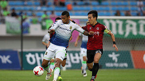 로페즈 벼락골…전반 18초부터 술술 풀린 전북