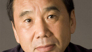 하루키 “역사를 흑백으로 판단하는 것은 매우 위험”