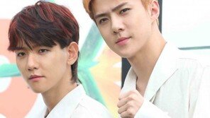 [동아포토]엑소 백현-세훈, 주먹 불끈