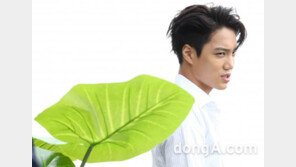 [화보]엑소, 왕의 귀환..화보같은 입장