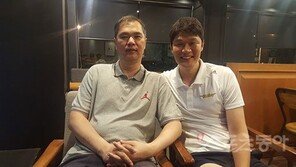 [패밀리가 떴다] 이규섭 코치 “프로 오고 형제 사진은 처음”