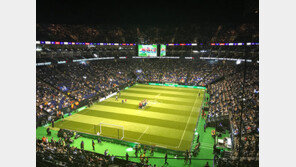 [인조이 EPL] 카를로스·오언·제라드…‘은퇴한 별들’ 런던 달궜다