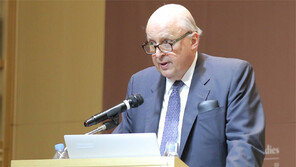 존 네그로폰테 “韓美, 北과 양자회담 피하지 말아야”