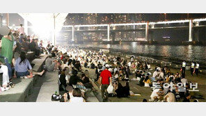 밤에도 찜통… 밖에서 쉬자