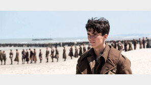 공식 파괴한 전쟁영화… 진짜 전쟁을 보여주마