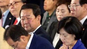 추미애, 홍준표 ‘장화 논란’ 비판…“자원봉사 흉내, ‘정치적 책임’ 다하는 것 아냐”