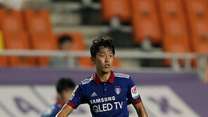 최성근, K리그 첫 도움…서정원 감독 믿음 증명
