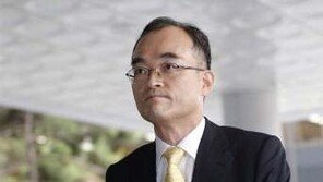 [단독] 문무일 후보자, 세금체납·부적절한 금전거래 의혹 논란