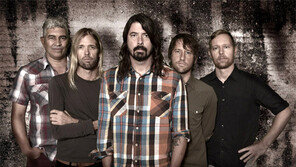 美-英 로큰롤 히어로 2人… “8월 ‘잠실 배틀’서 만나요”