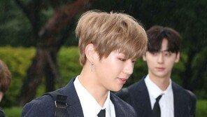 [동아포토]강다니엘, 빛나는 출근길