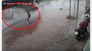 [영상]‘뿌린대로 거두리라’ 노상방뇨의 혹독한 대가