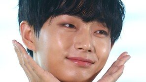 [동아포토]김용국 ‘용국꽃이 피었습니다~’