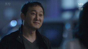 [백솔미의 레알 대사빨] 조작 “구둣발로 나와 있으니 다들 불편해하네요.” 外