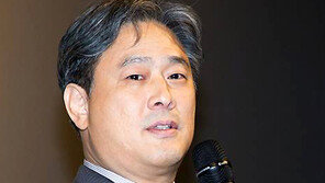 박찬욱 “50대에 헌정관 어색… 독립영화 도움 주려 응해”