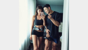 “둘 다 20대 같아” 김준희가 공개한 ‘16세 연하 남친’과 커플 사진 “대박”