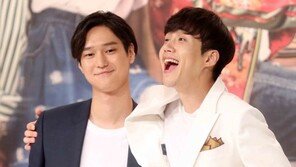 [동아포토]고경표-김선호, 화기애애한 브로맨스