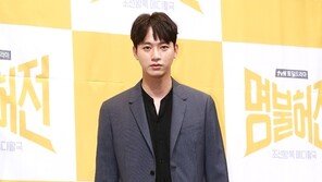 [동아포토]유민규 ‘명불허전 수트핏’